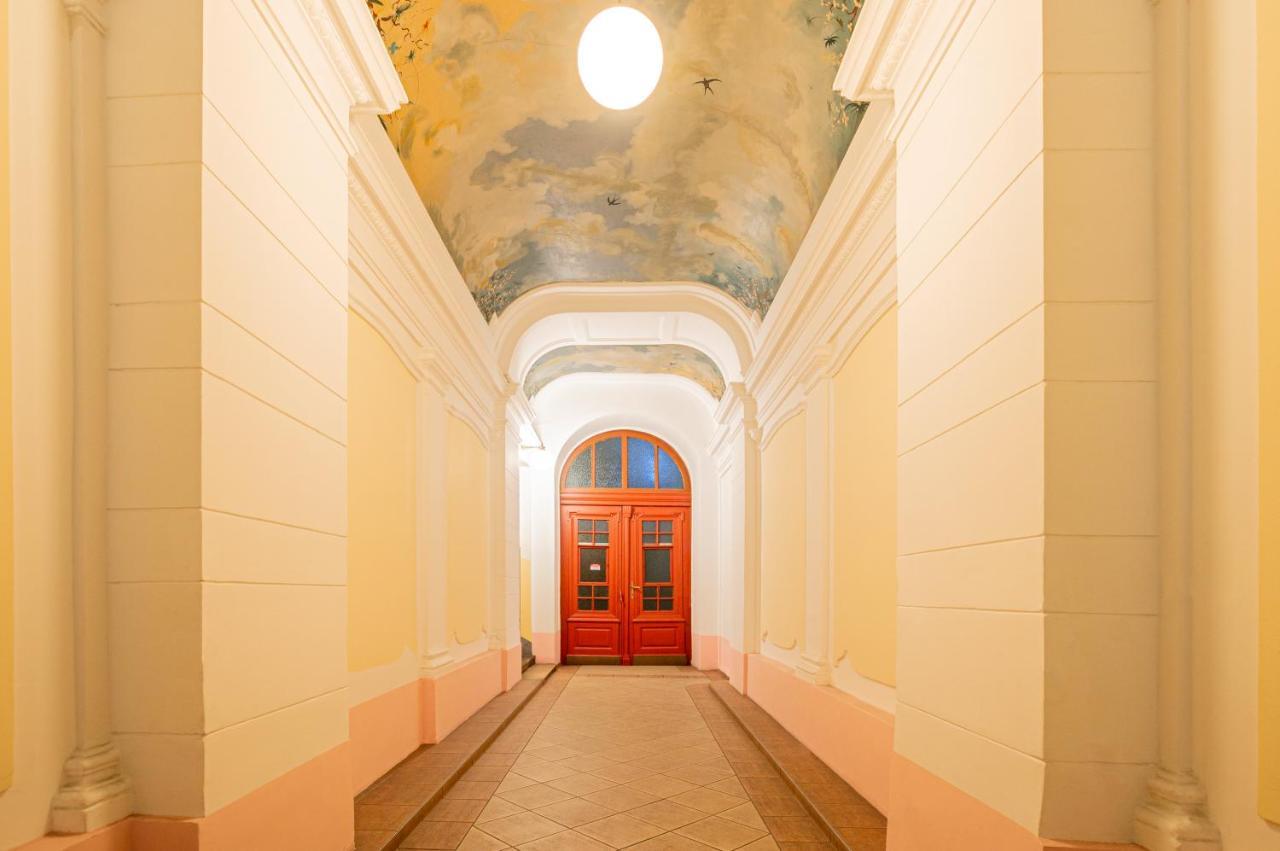 Charming Apt Perfect For 4-6 Tram, Self-Checkin Vienna Exterior photo