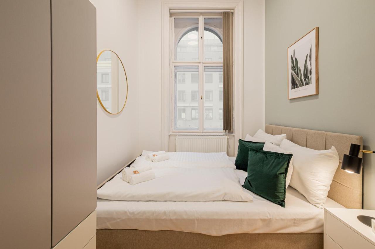 Charming Apt Perfect For 4-6 Tram, Self-Checkin Vienna Exterior photo